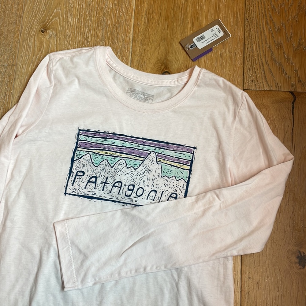 Patagonia girls long sleeve tee